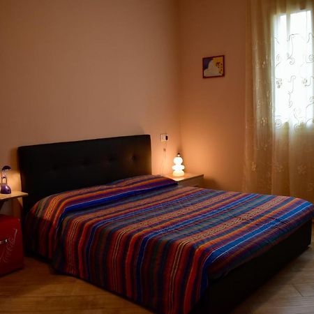 Tra Il Borgo E Il Mare Bed & Breakfast Cervo Bagian luar foto