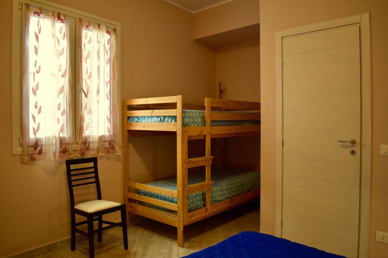 Tra Il Borgo E Il Mare Bed & Breakfast Cervo Bagian luar foto